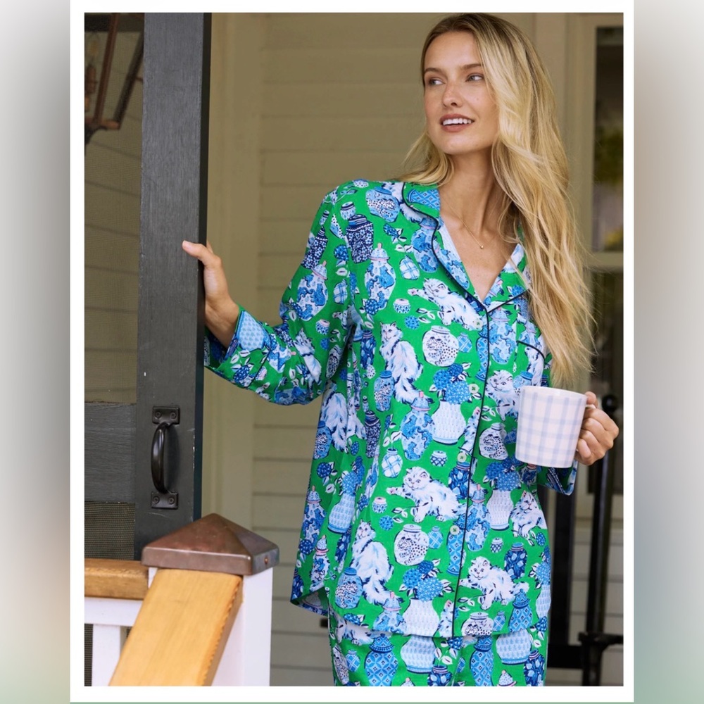 Printfresh Green and Blue Fancy Cat Print Long Pajama Set NWT Chinoiserie Chic